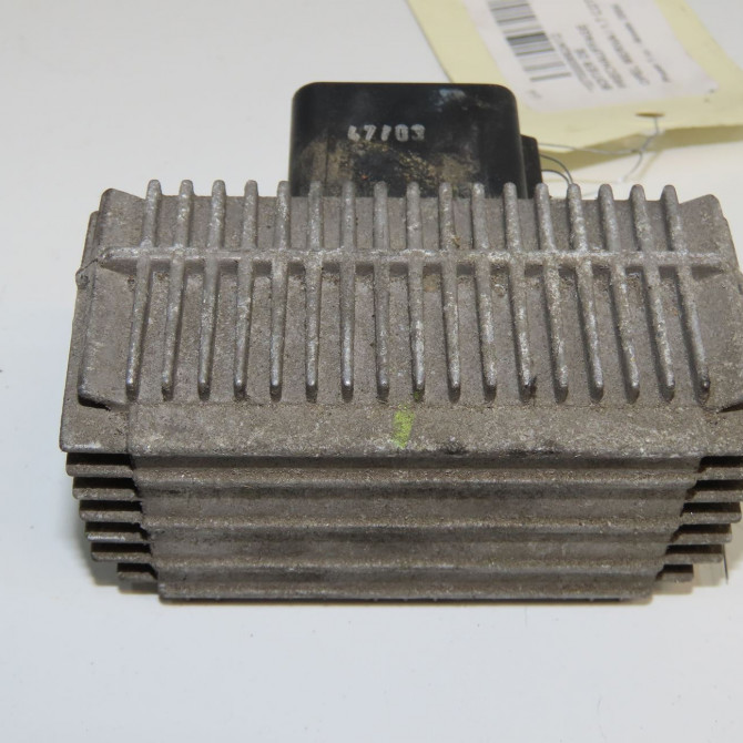 Boitier de préchauffage occasion OPEL MERIVA I Phase 1 04-2003->12-2005 1.7 CDTI 55354141 1