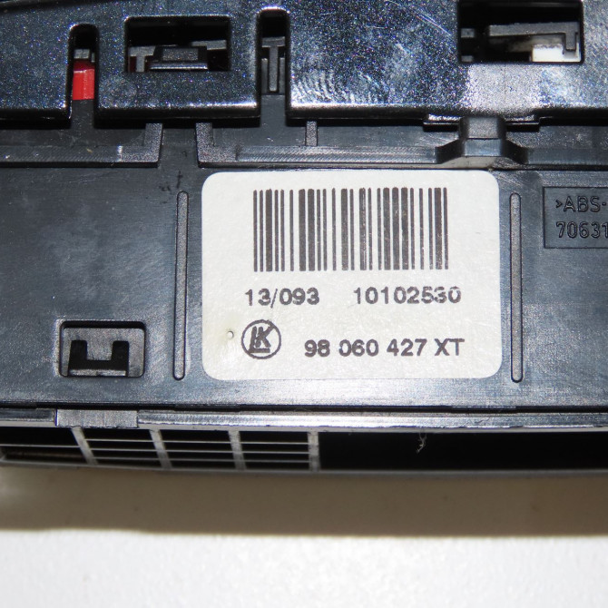 Bouton de warning occasion PEUGEOT 308 I Phase 2 04-2011->12-2014 1.6 E-HDI 115ch 98060427XT 4