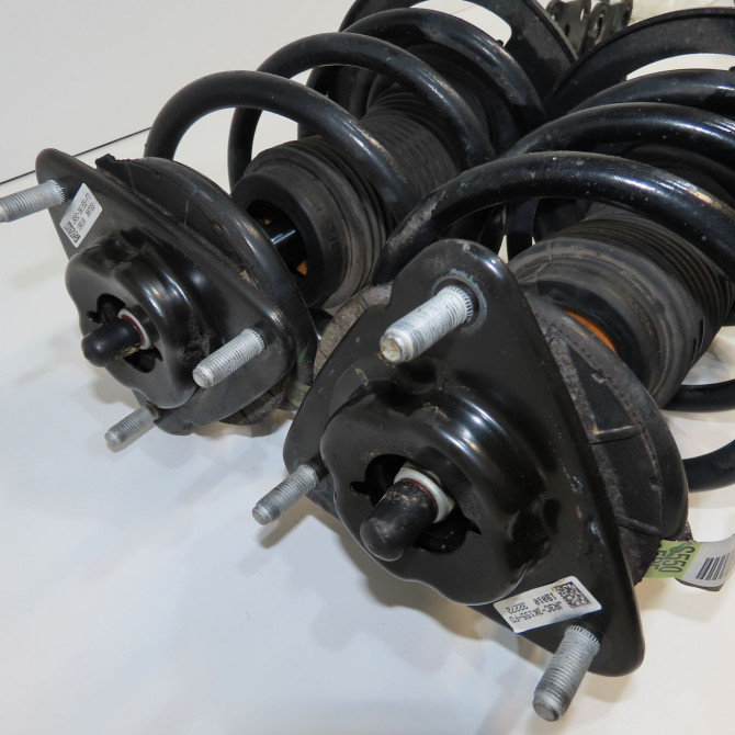 Amortisseur avant droit occasion FORD MUSTANG VII phase 1 06-2015->... 2180333 2