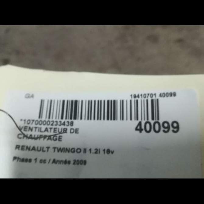 Ventilateur de chauffage occasion RENAULT TWINGO II Phase 1 06-2007->11-2011 1.2i 16v 75ch 7701067950 3