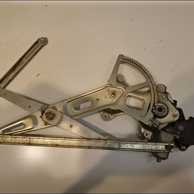 Mecanisme+moteur leve-glace avg occasion TOYOTA RAV4 III Phase 1 02-2006->11-2009 6980252080 2