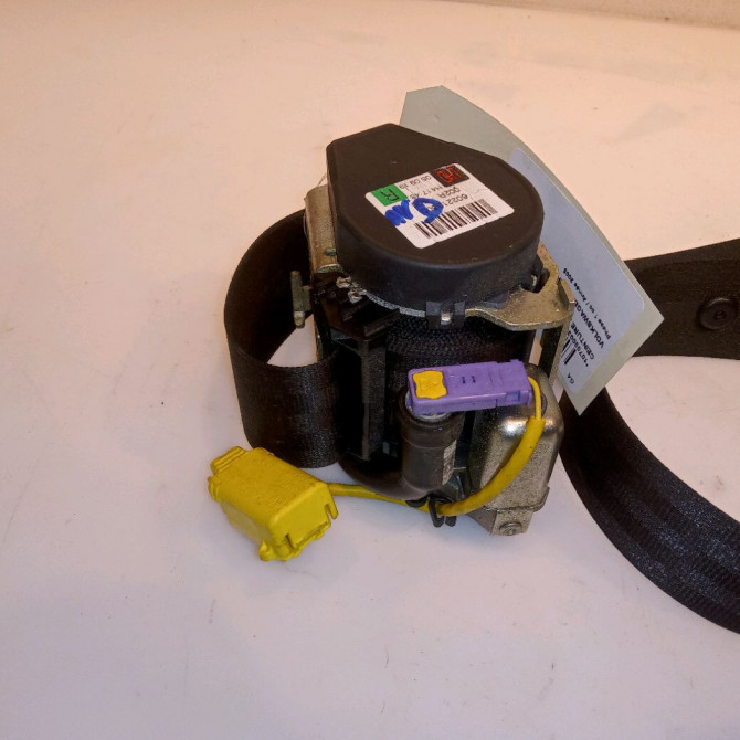 Ceinture avant droite occasion VOLKSWAGEN GOLF V Phase 1 11-2003->10-2008 1.4i 75ch 1K3857706TRAA 2