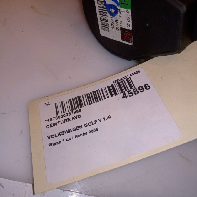 Ceinture avant droite occasion VOLKSWAGEN GOLF V Phase 1 11-2003->10-2008 1.4i 75ch 1K3857706TRAA 4