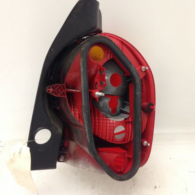 Feu arrière gauche occasion RENAULT MODUS Phase 1 09-2004->12-2007 8200538786 2