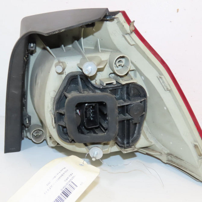 Feu arrière gauche occasion VOLKSWAGEN GOLF V Phase 1 11-2003->10-2008 1.9 TDI 105ch 1K6945095T 2