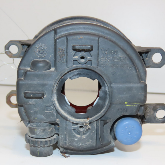 Phare antibrouillard avant droit occasion TOYOTA AURIS I Phase 1 03-2007->03-2010 2.0 D-4D 812100D042 2