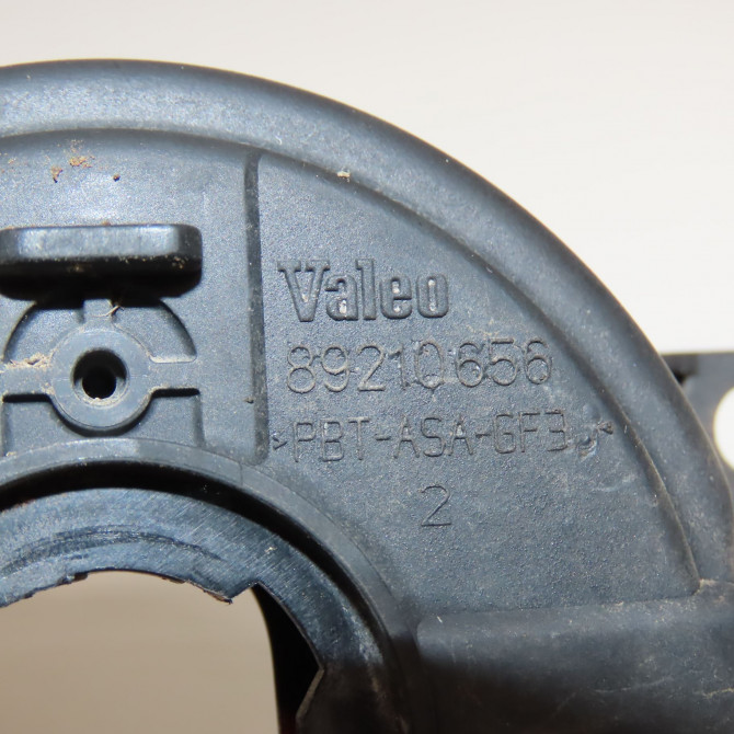 Phare antibrouillard avant droit occasion TOYOTA AURIS I Phase 1 03-2007->03-2010 2.0 D-4D 812100D042 3