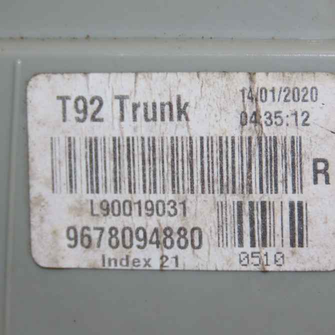 Feu arrière intérieur droit occasion PEUGEOT 308 II Phase 1 04-1995->04-1999 1.2 PureTech 110ch 9678094880 4