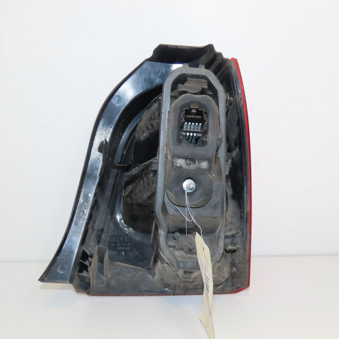Feu arrière gauche occasion RENAULT TWINGO II Phase 1 06-2007->11-2011 1.2i 16v 75ch 8200387888 2