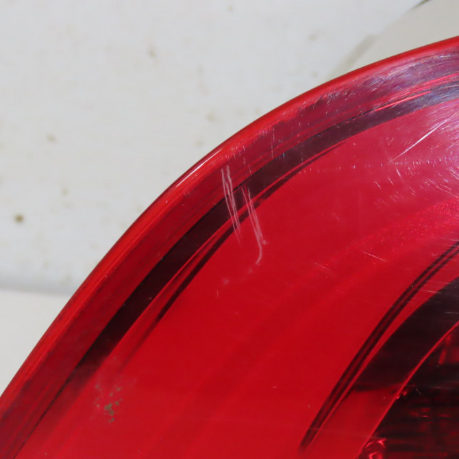 Feu arrière intérieur droit occasion  9678094880 2