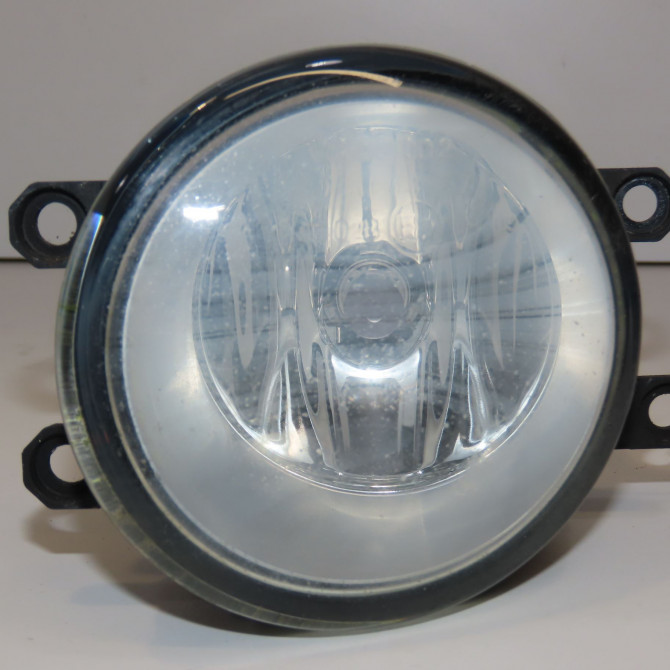 Phare antibrouillard avant gauche occasion TOYOTA YARIS II Phase 1 12-2005->11-2009 1.4 D-4D 812200D042 1