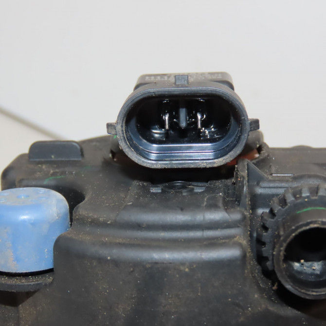 Phare antibrouillard avant gauche occasion TOYOTA YARIS II Phase 1 12-2005->11-2009 1.4 D-4D 812200D042 3