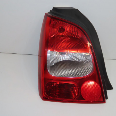 Feu arrière gauche occasion RENAULT TWINGO II Phase 1 06-2007->11-2011 1.2i 16v 75ch 8200387888