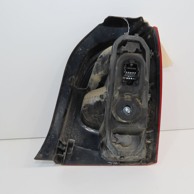 Feu arrière gauche occasion RENAULT TWINGO II Phase 1 06-2007->11-2011 1.2i 16v 75ch 8200387888 2