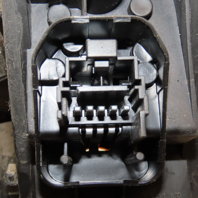 Feu arrière gauche occasion RENAULT TWINGO II Phase 1 06-2007->11-2011 1.5 DCI 65ch 8200387888 3