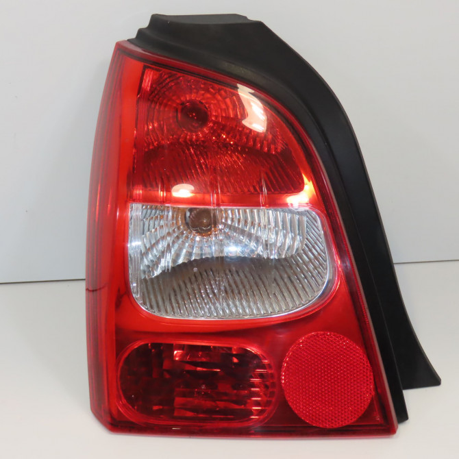 Feu arrière gauche occasion RENAULT TWINGO II Phase 1 06-2007->11-2011 1.2i 16v 75ch 8200387888 1