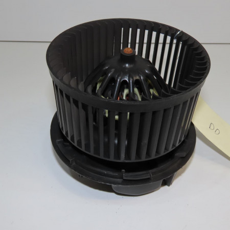 Ventilateur de chauffage occasion RENAULT TWINGO II Phase 1 06-2007->11-2011 1.2i 16v 75ch 7701067950
