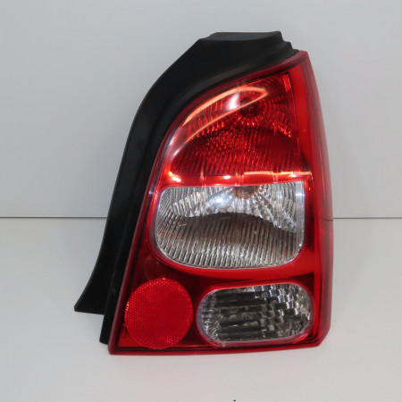 Feu arrière droit occasion RENAULT TWINGO II Phase 1 06-2007->11-2011 1.2i 16v 75ch 8200387889