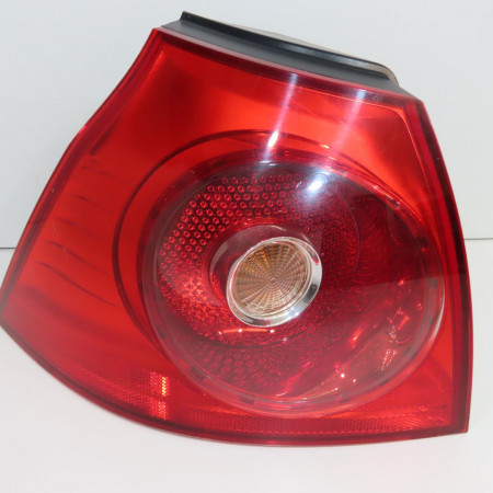 Feu arrière gauche occasion VOLKSWAGEN GOLF V Phase 1 11-2003->10-2008 1.9 TDI 105ch 1K6945095T
