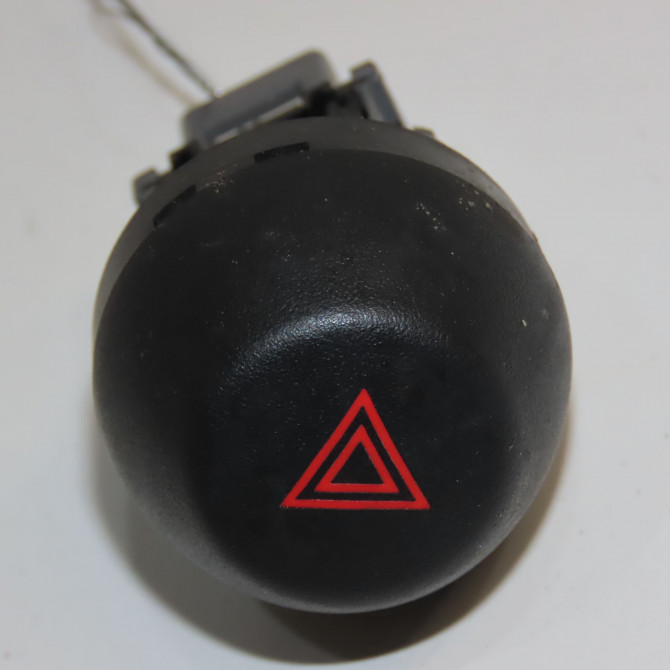 Bouton de warning occasion TOYOTA RAV4 III Phase 1 02-2006->11-2009 177 D-4D 8433242021 1