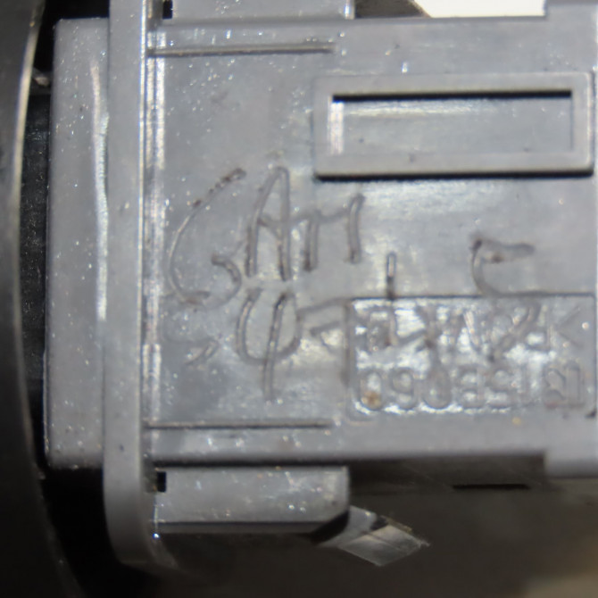 Bouton de warning occasion TOYOTA RAV4 III Phase 1 02-2006->11-2009 177 D-4D 8433242021 3