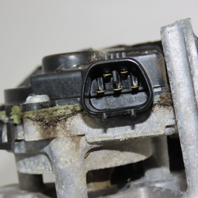 Moteur essuie-glace avant occasion TOYOTA RAV4 III Phase 1 02-2006->11-2009 177 D-4D 8511042150 3