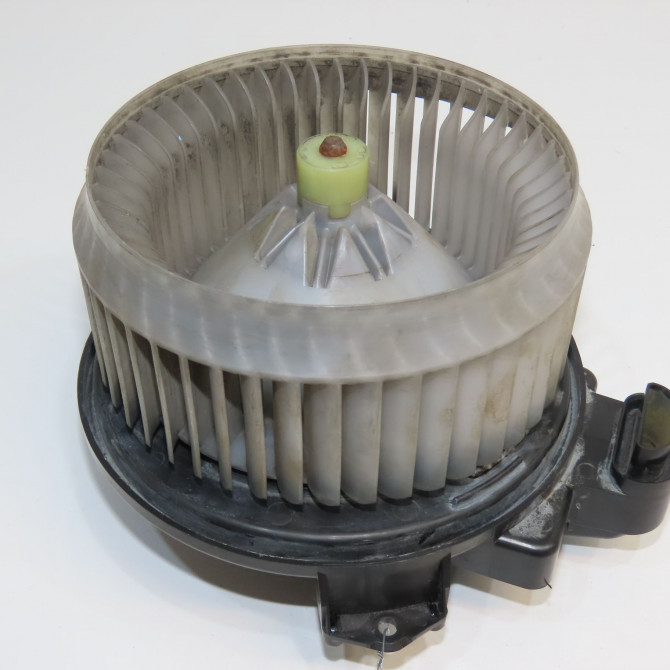 Ventilateur de chauffage occasion TOYOTA RAV4 III Phase 1 02-2006->11-2009 177 D-4D 8710302150 1