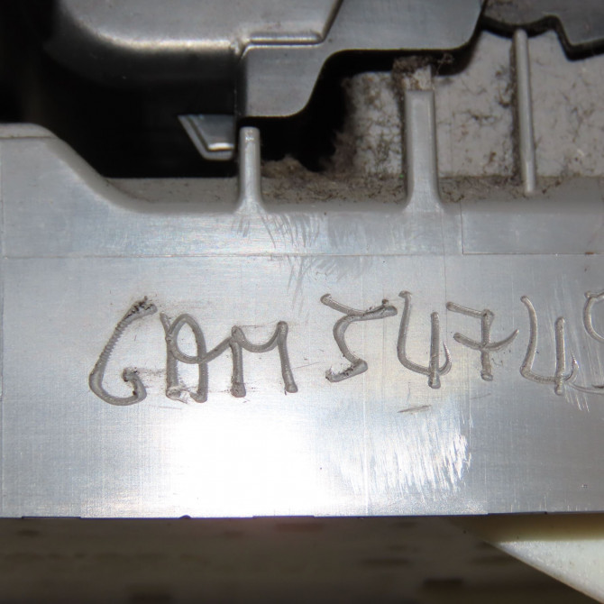 Commande lève-glace porte avant gauche occasion TOYOTA RAV4 III Phase 1 02-2006->11-2009 177 D-4D 8482012520 4