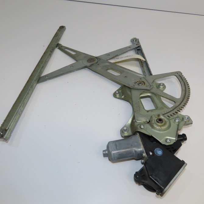 Mecanisme+moteur leve-glace avg occasion TOYOTA RAV4 III Phase 1 02-2006->11-2009 177 D-4D 6980252080 2