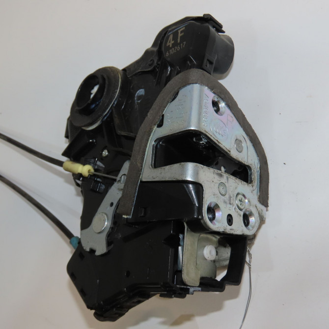 Serrure porte avd occasion TOYOTA RAV4 III Phase 1 02-2006->11-2009 177 D-4D 6903042221 1