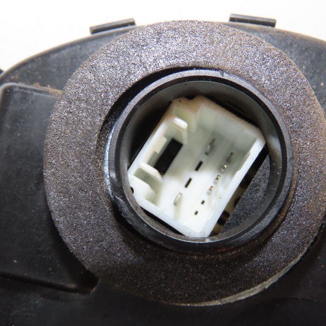 Serrure porte battante ar occasion TOYOTA RAV4 III Phase 1 02-2006->11-2009 177 D-4D 6911042131 3