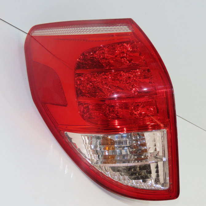 Feu arrière gauche occasion TOYOTA RAV4 III Phase 1 02-2006->11-2009 177 D-4D 8156142091 1