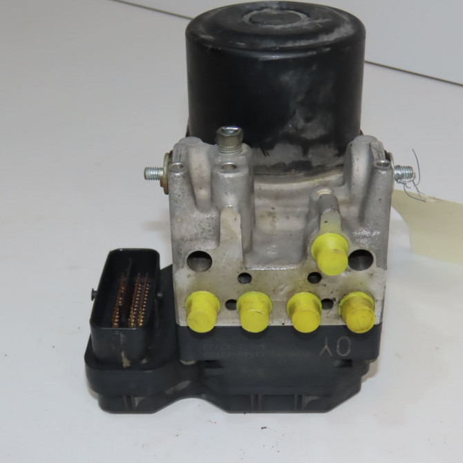 Unité hydraulique ABS occasion TOYOTA RAV4 III Phase 1 02-2006->11-2009 177 D-4D 4405042260 2
