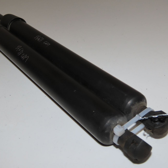 Verin droit hayon occasion RENAULT MODUS Phase 1 09-2004->12-2007 1.6i 16v 8200219323 3