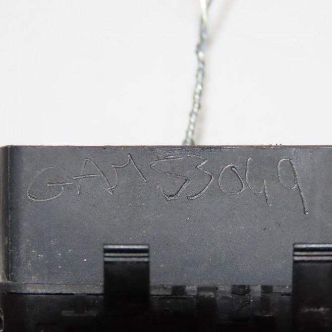 Commande lève-glace porte avant gauche occasion RENAULT KANGOO II Phase 1 01-2008->03-2013 1.5 DCI 75ch 8200476806 3