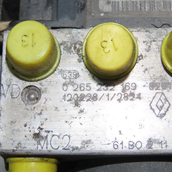 Unité hydraulique ABS occasion RENAULT KANGOO II Phase 1 01-2008->03-2013 1.5 DCI 75ch 8201240013 4