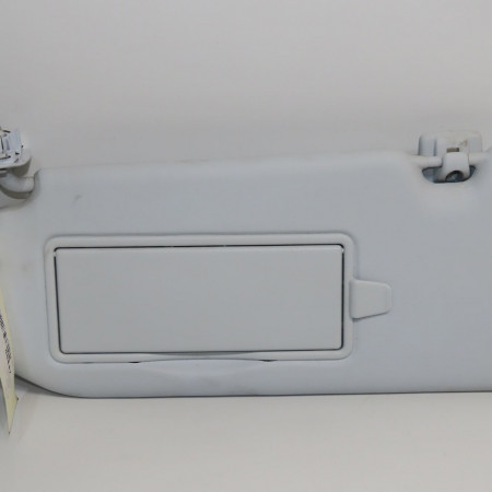 <span class="tt">Pare-soleil gauche occasion  </span><span class="designation"> </span>