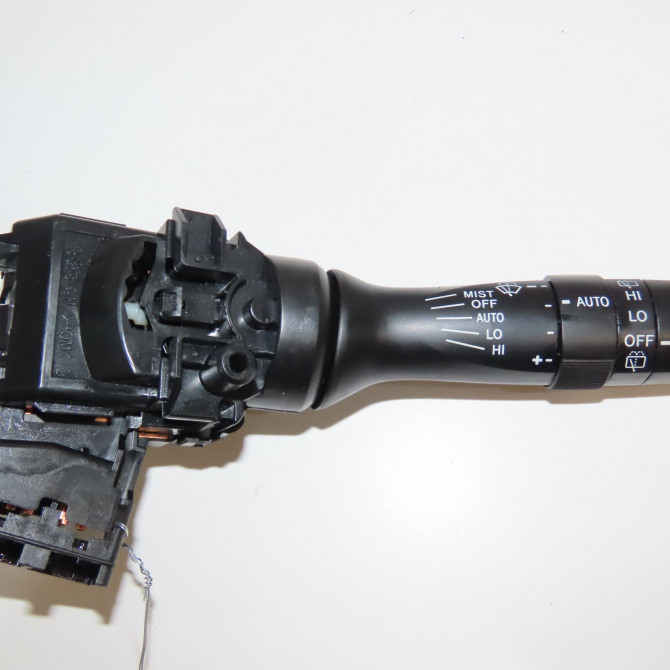 Commande essuie glace occasion TOYOTA RAV4 III Phase 1 02-2006->11-2009 177 D-4D 8465248140 1