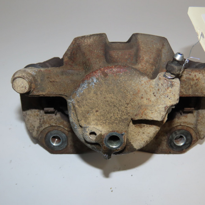 Etrier de frein avant droit occasion TOYOTA RAV4 III Phase 1 02-2006->11-2009 177 D-4D 4773042091 3