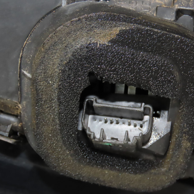 Feu arrière gauche occasion CITROEN C1 I Phase 2 11-2008->01-2012 1.0i 6350X8 3