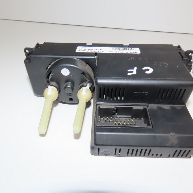 Commande de chauffage occasion CHRYSLER CROSSFIRE Phase 1 04-1995->04-1999 3.2i V6 217ch 5099162AA 2