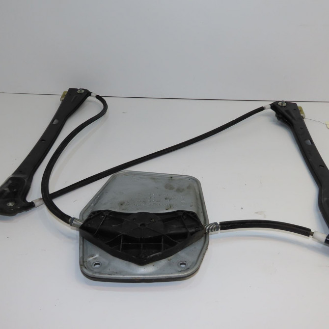 Mecanisme+moteur leve-glace avg occasion VOLKSWAGEN GOLF V Phase 1 11-2003->10-2008 1.9 TDI 105ch 1K3837461B 2