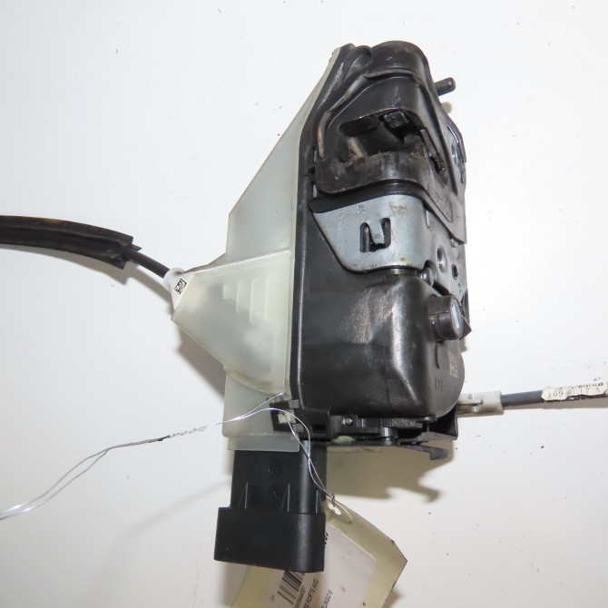 Serrure porte avd occasion CITROEN 146 Phase 1 04-1995->04-1999 1.6 BlueHDI 100ch 9816343380 1