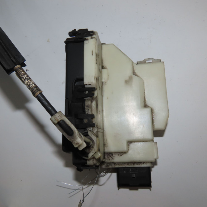 Serrure porte coulissante d occasion CITROEN 146 Phase 1 04-1995->04-1999 1.6 BlueHDI 100ch 9822172080 2