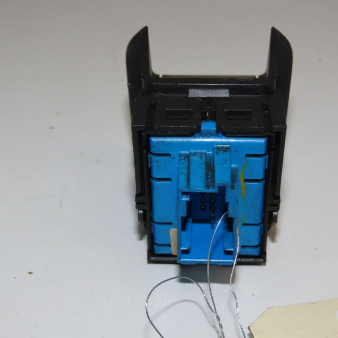 Interrupteur commande de frein a main occasion CITROEN 146 Phase 1 04-1995->04-1999 1.6 BlueHDI 100ch 98131463ZD 2