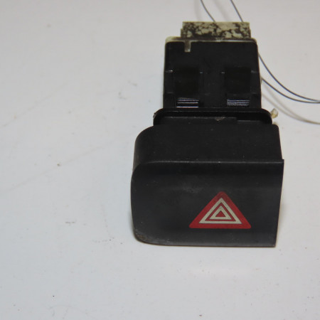 Bouton de warning occasion CITROEN 146 Phase 1 04-1995->04-1999 1.6 BlueHDI 100ch 98170430ZD