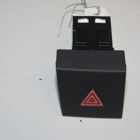 Bouton de warning occasion PEUGEOT 508 Phase 1 04-1995->04-1999 2.0 HDI 163ch 6490KK