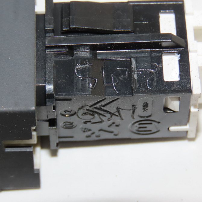 Bouton de warning occasion PEUGEOT 508 Phase 1 04-1995->04-1999 2.0 HDI 163ch 6490KK 5