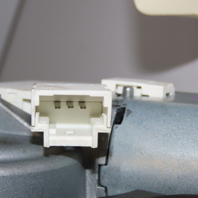 Moteur essuie-glace arrière occasion PEUGEOT 508 Phase 1 04-1995->04-1999 2.0 HDI 163ch 6405RX 3