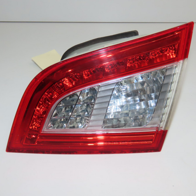 Feu arrière intérieur droit occasion PEUGEOT 508 Phase 1 04-1995->04-1999 2.0 HDI 163ch 6351LZ 1